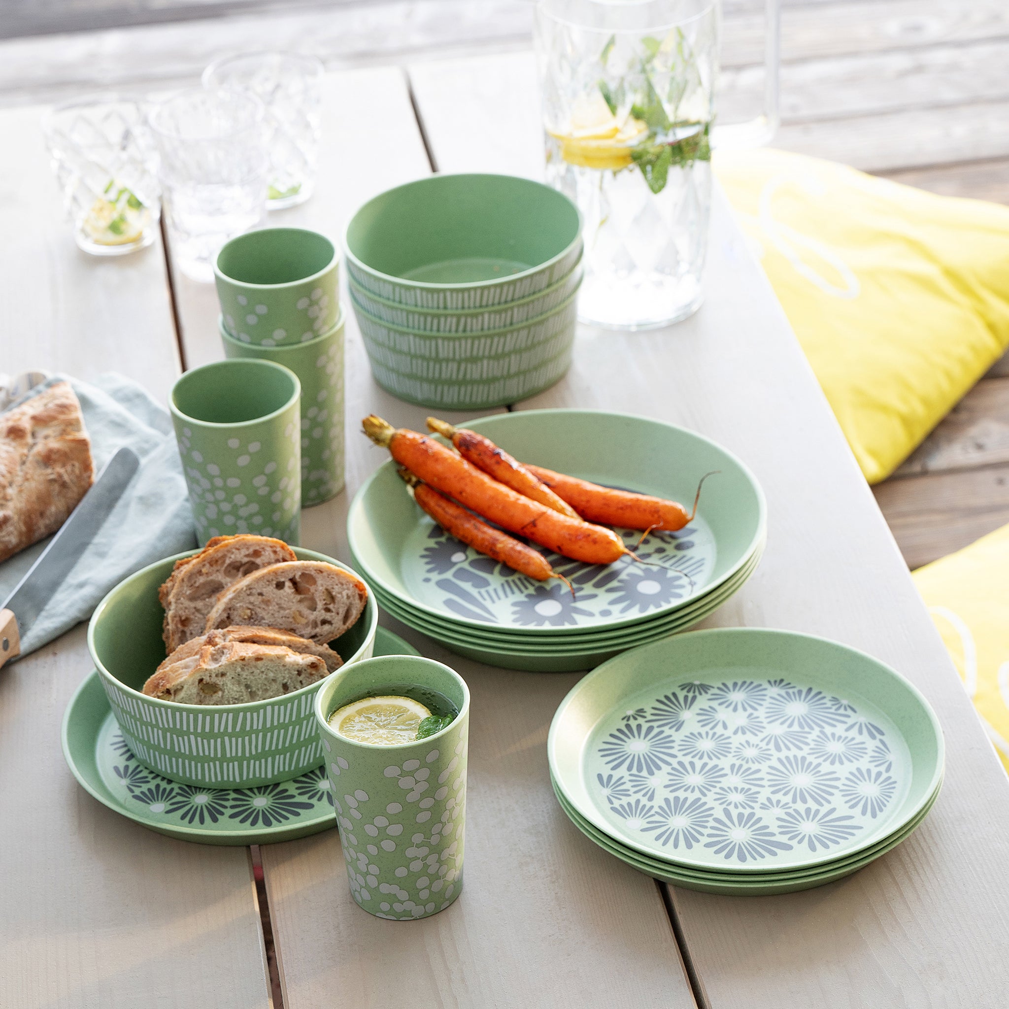 koziol Geschirrset 16-teilig BLOMSTER SET