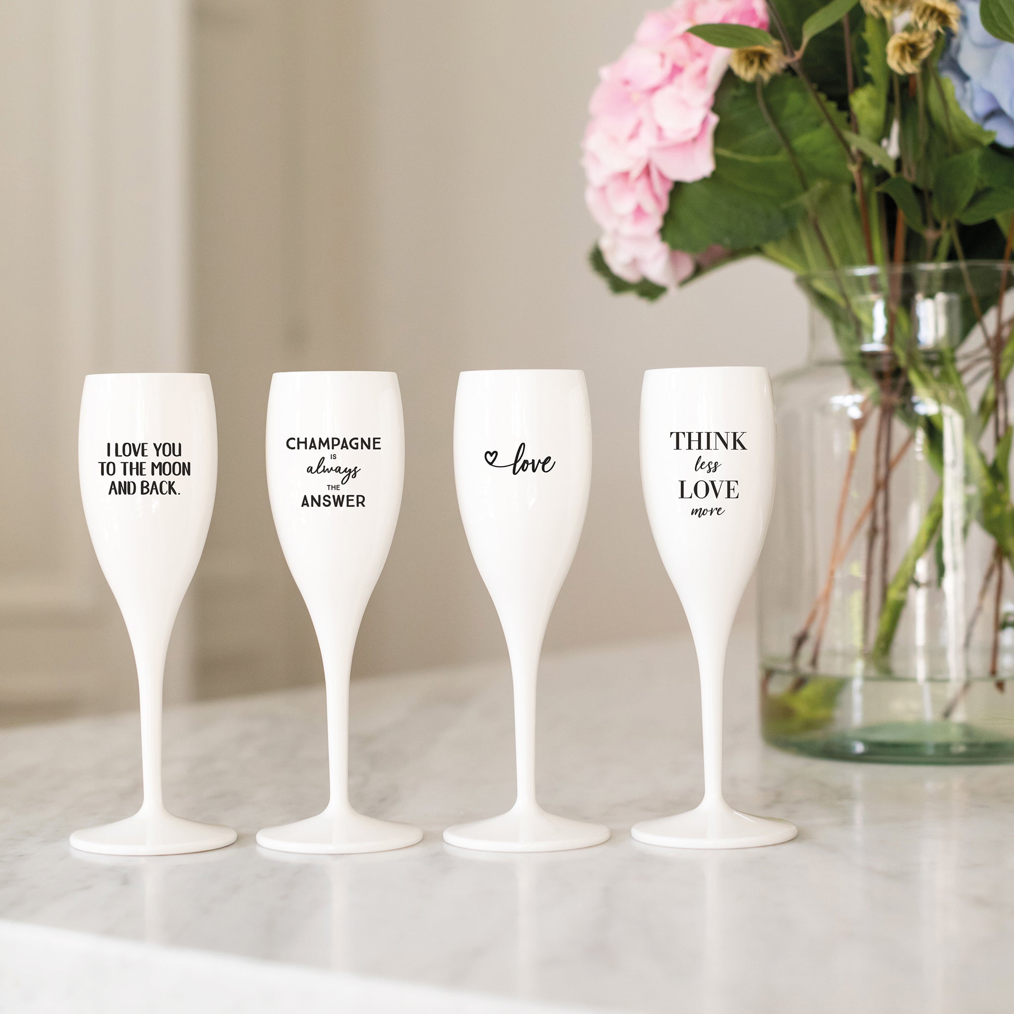 koziol Glas mit Druck CHEERS No. 1 CHAMPAGNE IS THE ANSWER