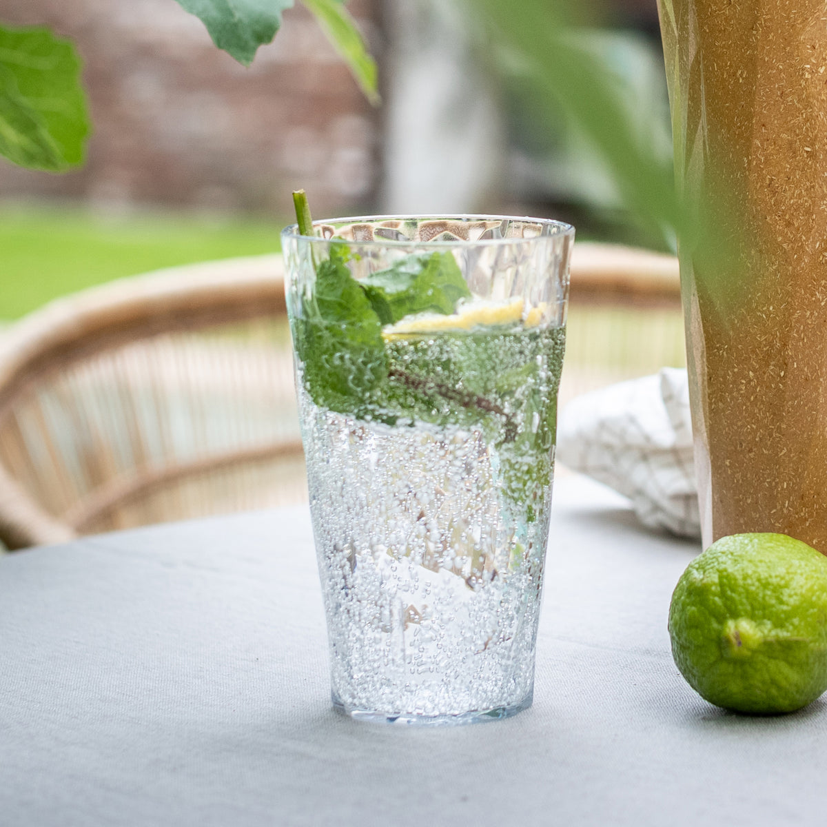 Koziol CLUB L pohár 400 ml v detailnom zábere