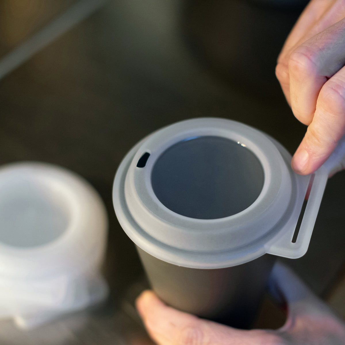 koziol Deckel für Becher 300-500ml mit Trinköffnung MOVE SIP LID