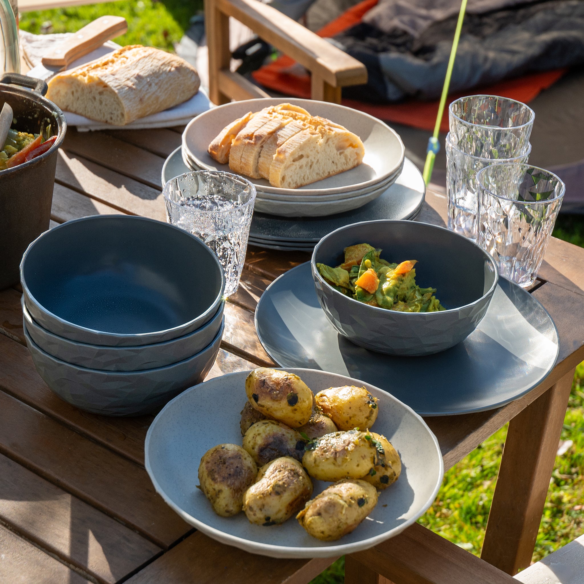 koziol Geschirrset 16-teilig CLUB SET GÖTEBORG