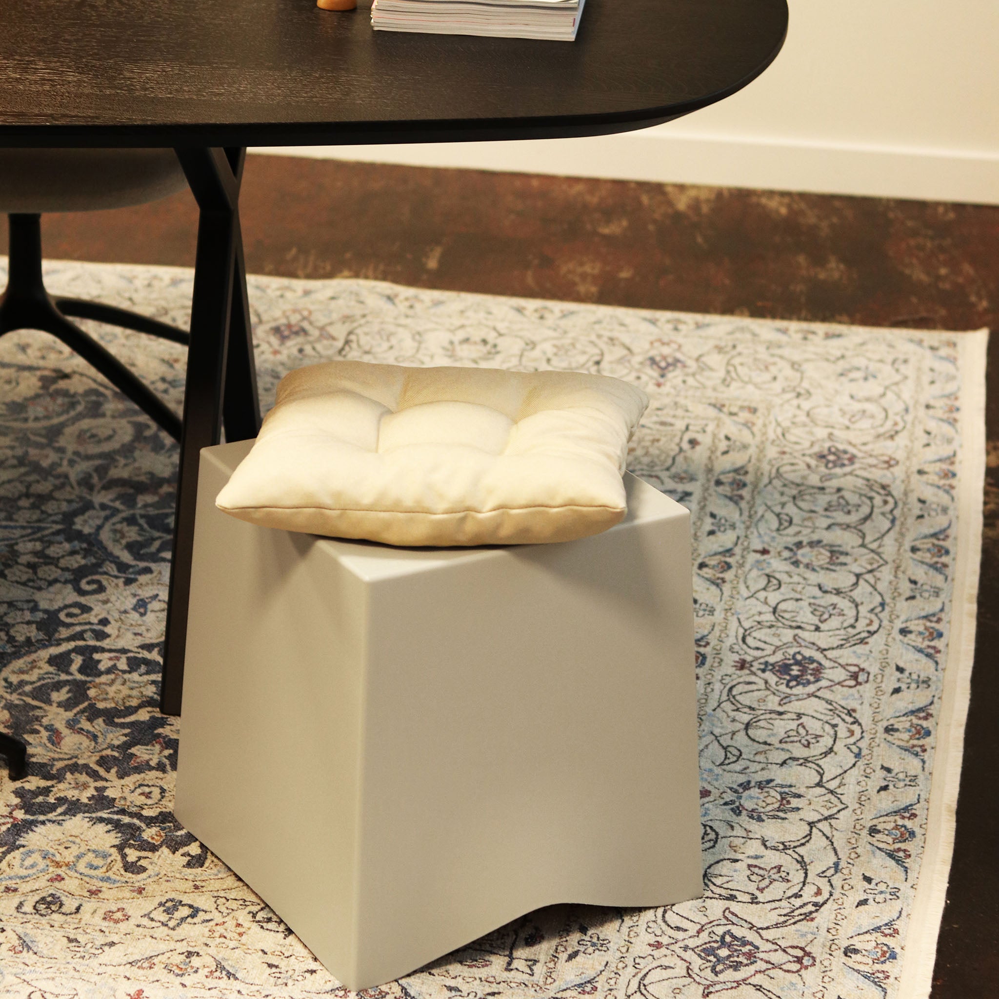 koziol stool BRIQ